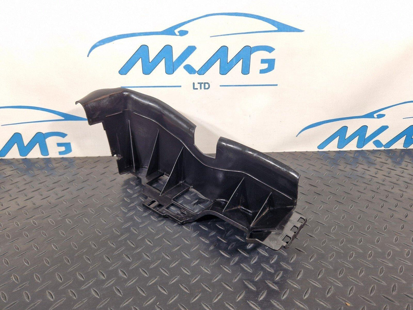 18-ON MERCEDES BENZ SPRINTER W907 RIGHT MOUNTING CONSOLE A9078802500