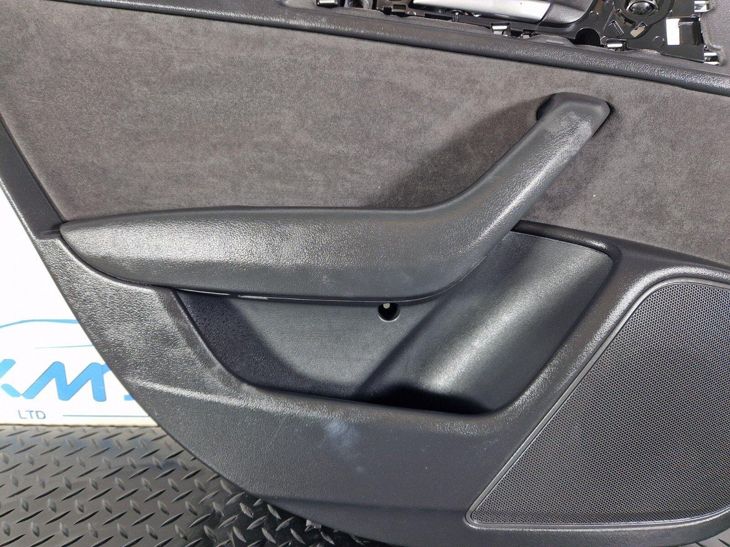 12-18 AUDI A6 C7 GENUINE PASSENGER REAR LEFT DOOR CARD 4G0867221 4G0867305