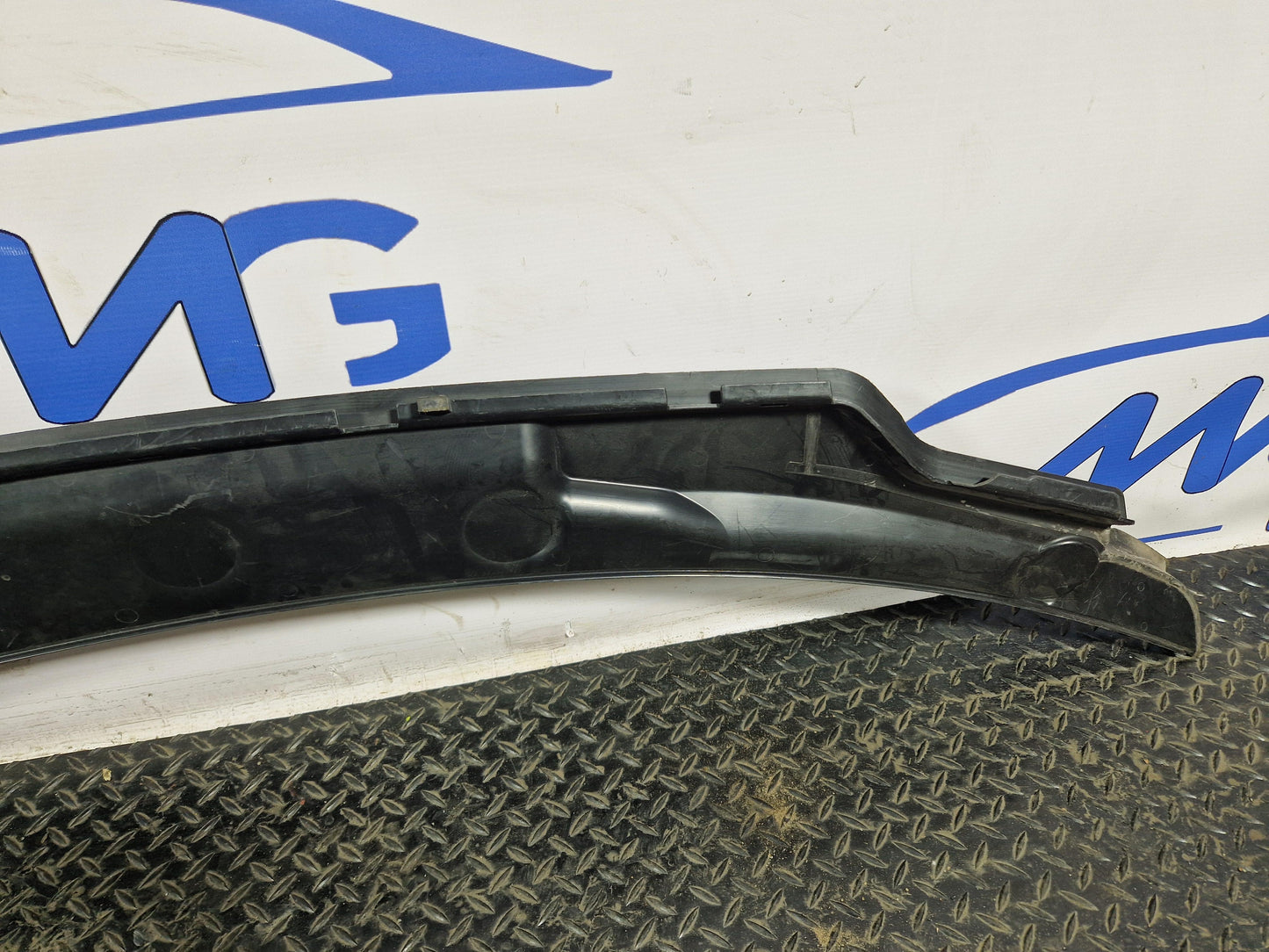 BMW 2 SERIES F45 F46 FRONT WINDSCREEN SCUTTLE PANEL 7301016 7305485 7301015