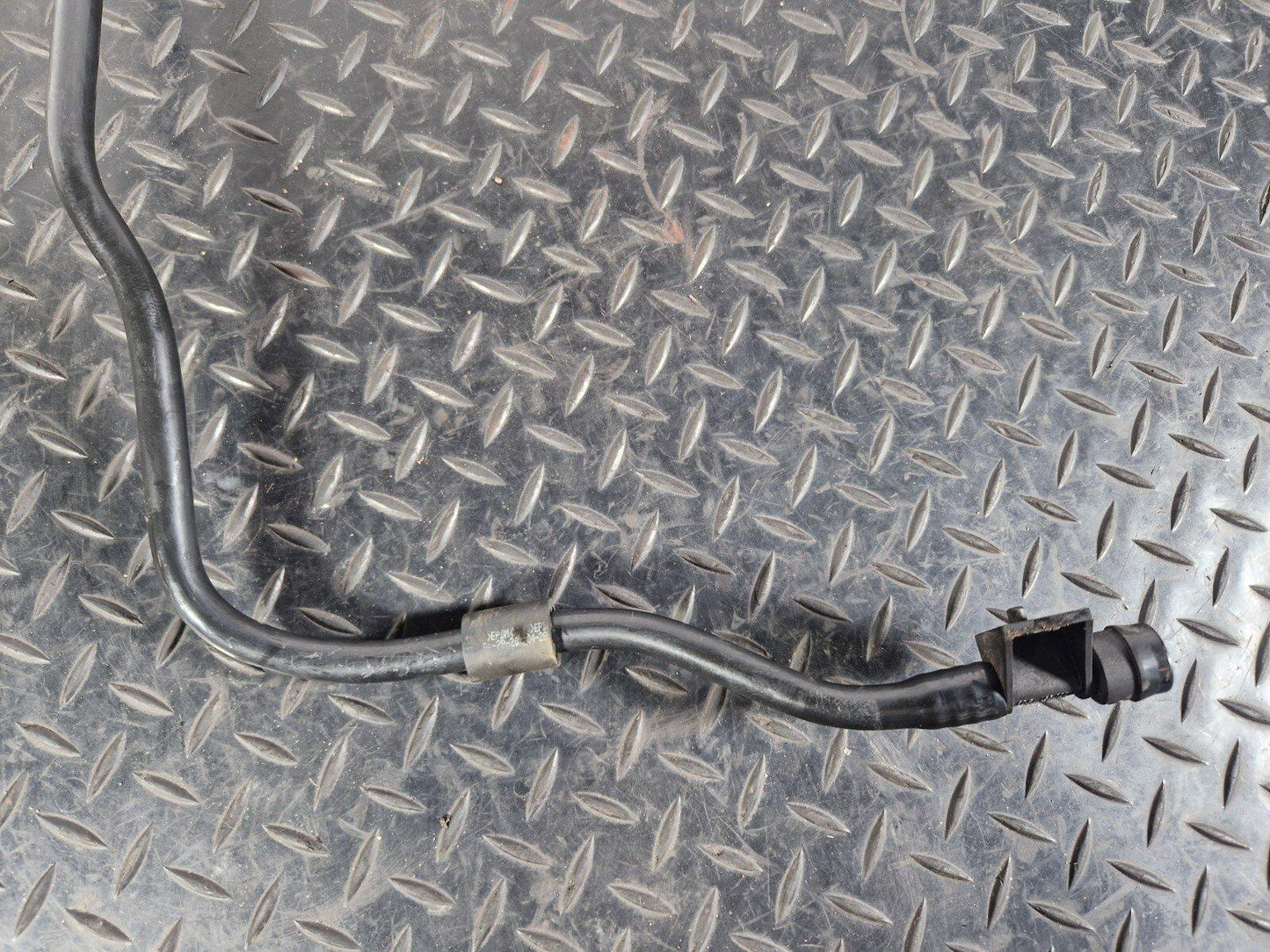 19-ON MERCEDES BENZ A CLASS EQ W177 VACUUM HOSE PIPE A1774301800