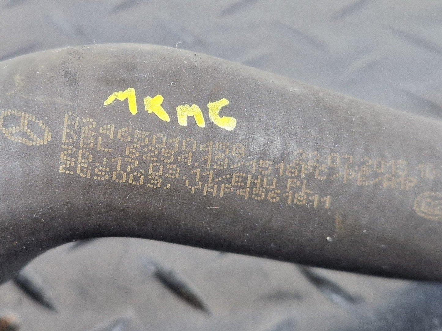 13-19 MERCEDES BENZ CLA C117 AMG GENUINE COOLANT HOSE PIPE A2465010458