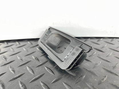 16-19 AUDI A4 B9 GENUINE FRONT RIGHT REINFORCEMENT BEAM SEAL 8W0819142A