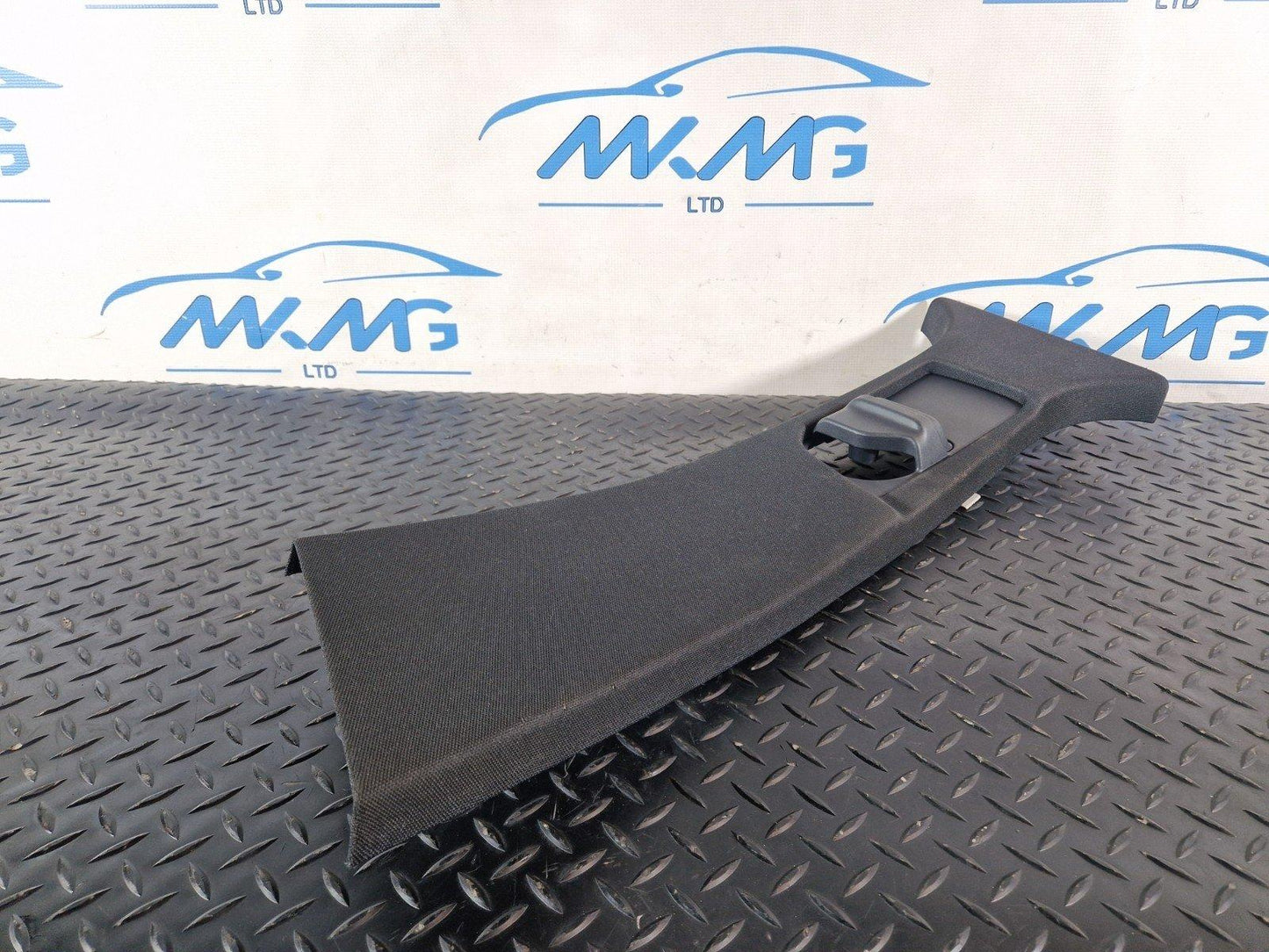 16-22 MERCEDES BENZ X253 LEFT N/S PASSENGER SIDE B PILLAR TRIM COVER A2536901325
