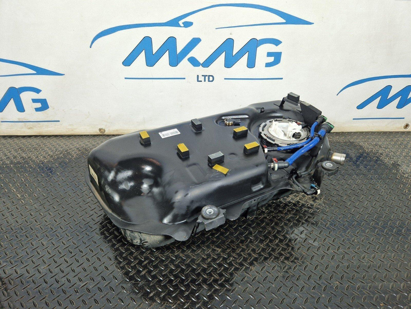 19-ON MERCEDES BENZ CLA C118 1.3 PETROL HYBRID GENUINE FUEL TANK A2474708003