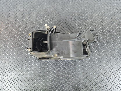 14-21 MERCEDES C CLASS W205 OM651.921 2.1CDI GENUINE AIR FILTER BOX A6510902501