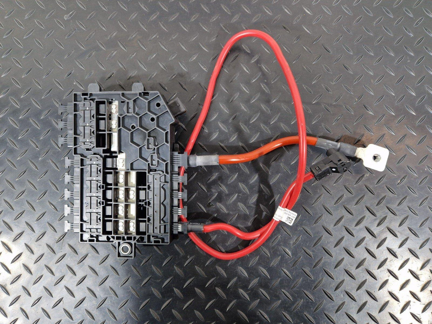 14-21 MERCEDES BENZ C200d W205 FUSE BOX RELAY MODULE POWER JUNCTION A2055402850