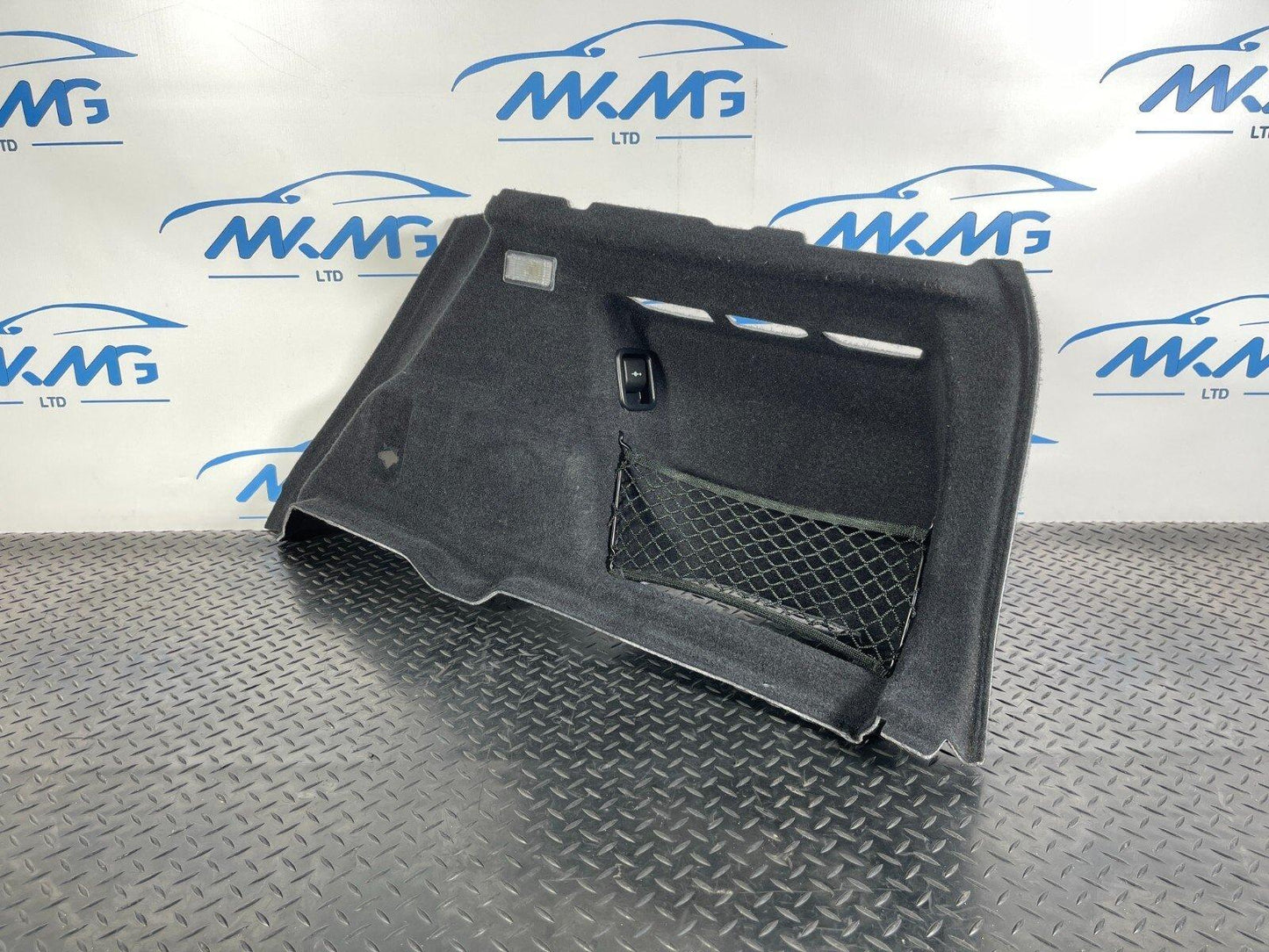 16-22 BMW X1 F48 GENUINE REAR RIGHT SIDE BOOT TRIM PANEL COVER 7425644