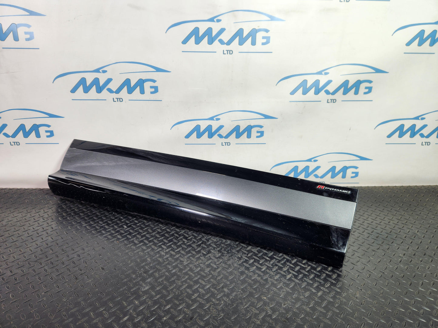 Range Rover Evoque SUV Front Right Door Moulding Trim Damaged K8D2-21064-C