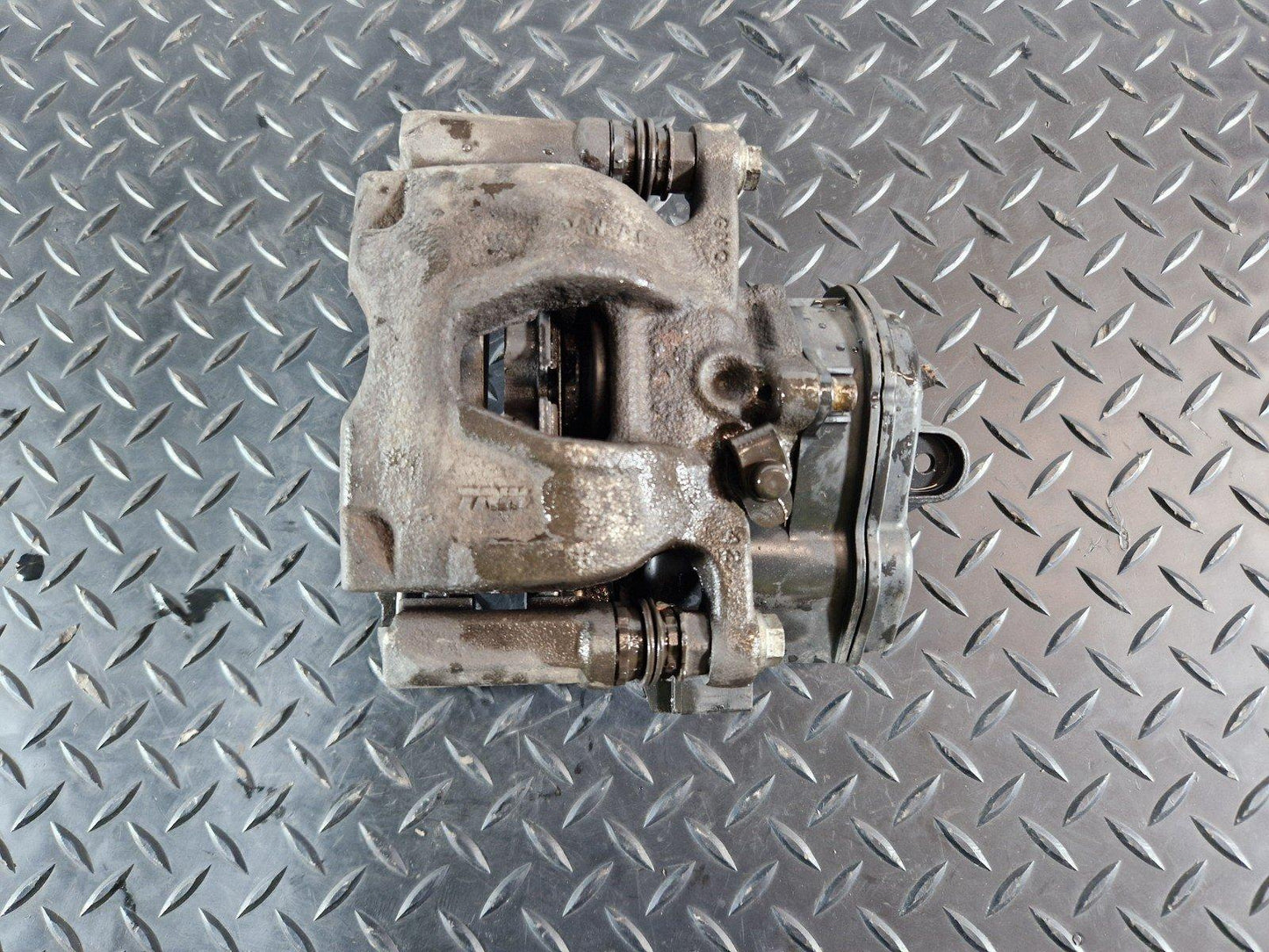 16-19 AUDI A4 B9 OEM REAR LEFT N/S ELECTRIC BRAKE CALIPER 8W0405AT