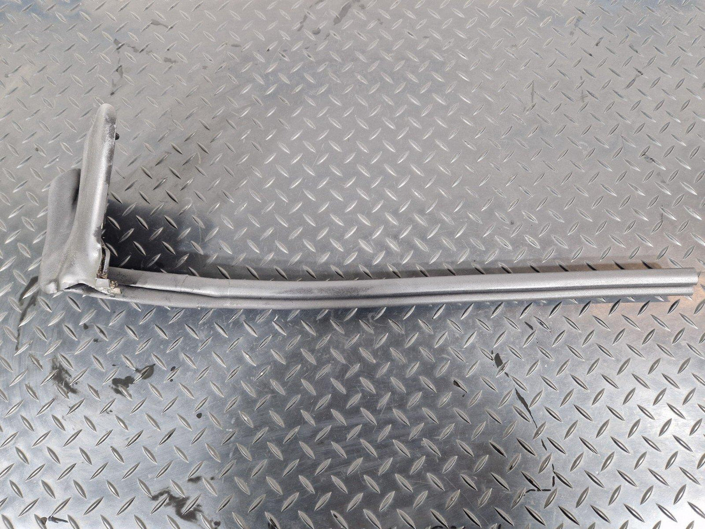 16-24 AUDI A5 F5 CABRIOLET RUBBER SEAL RIGHT DOOR WINDOW/GLASS 8W7839480