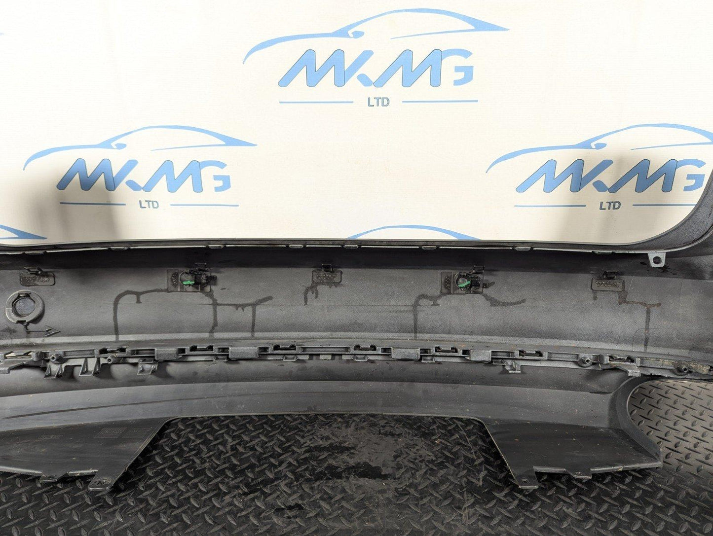 12-18 AUDI A6 C7 AVANT GENUINE REAR BUMPER IN BRILLIANT BLACK LY9B 4G0807521