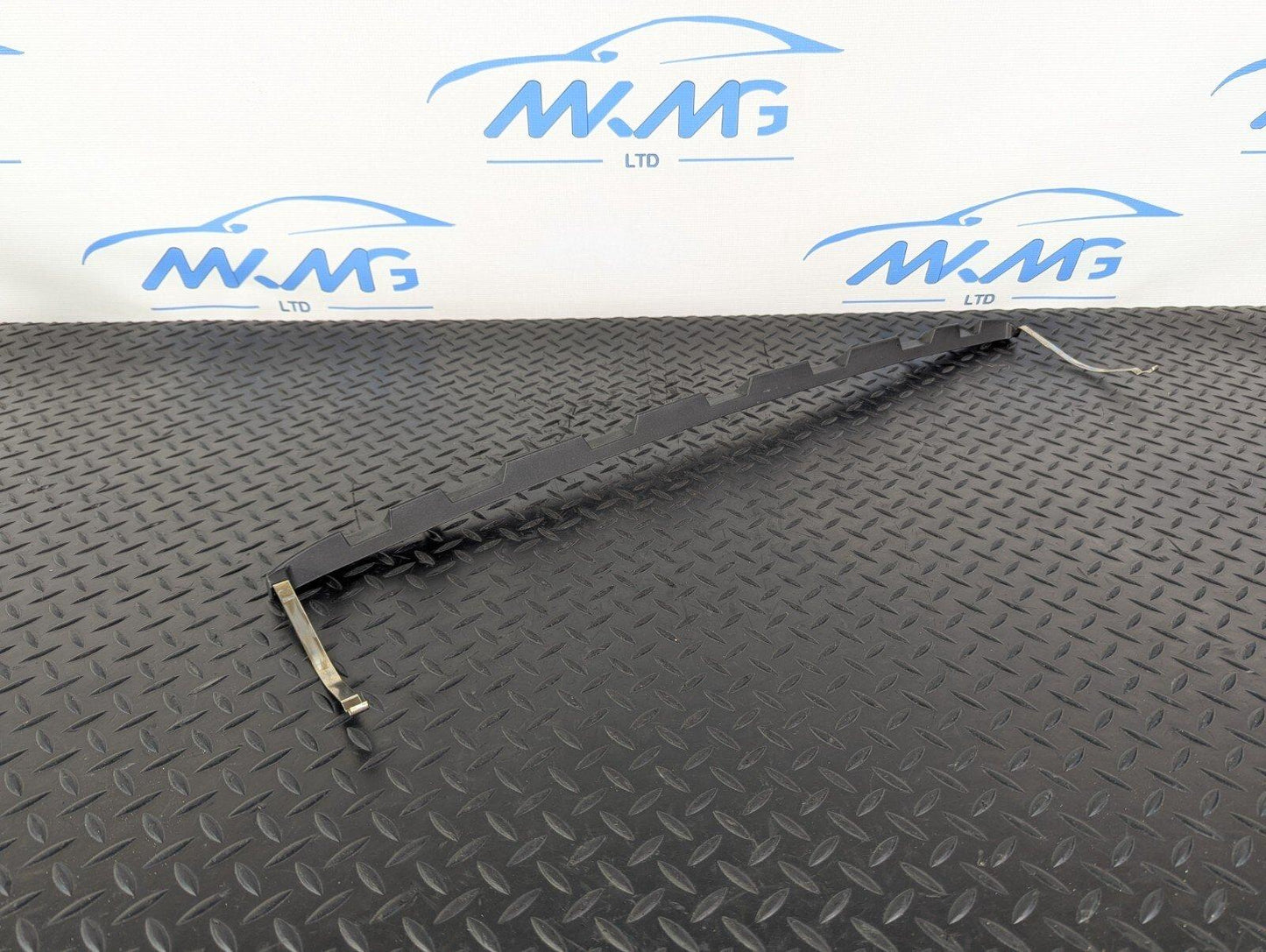 14-16 BMW 2 SERIES F22 SUNROOF SLIPSTREAM DEFLECTOR 7276419