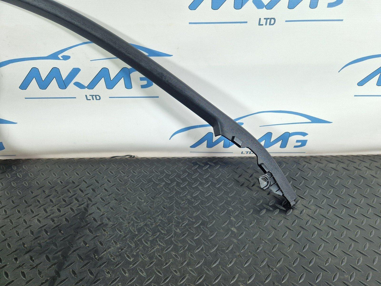 14-21 MERCEDES BENZ C300h W205 INNER DOOR WINDOW FRAME FRONT LEFT N/S TRIM SEAL
