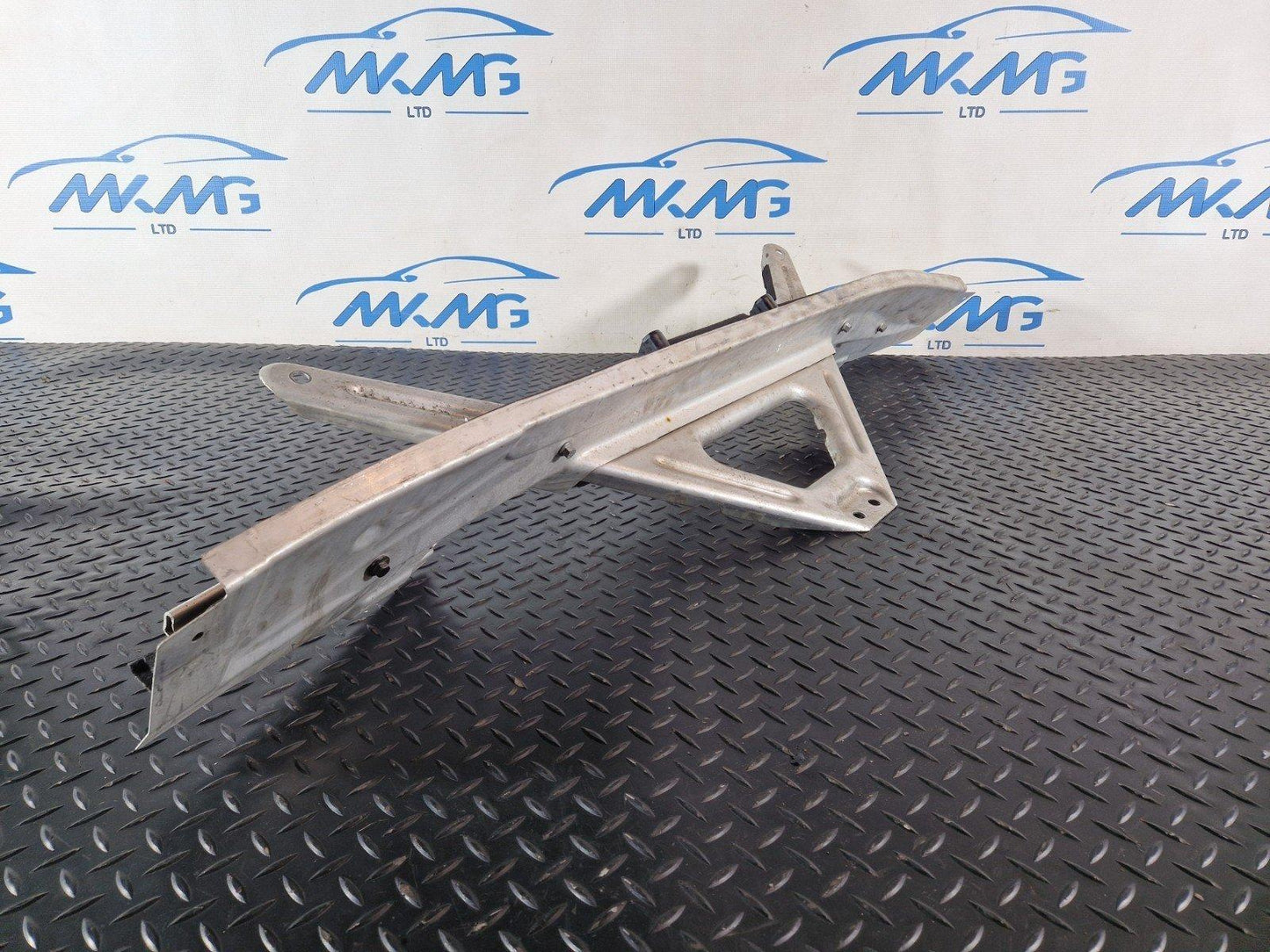 16-20 AUDI Q7 4M 3.0 DIESEL CRTC GENUINE ENGINE BRACE BAR SUPPORT 4M0806391C