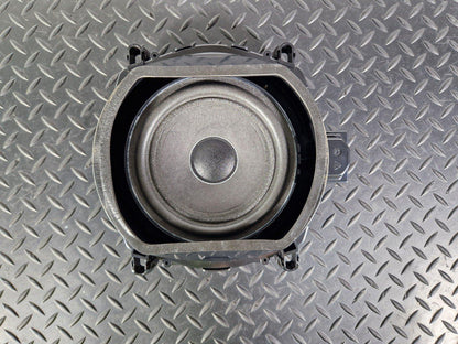 10-13 BMW X5 E70 LCI GENUINE REAR LEFT OR RIGHT DOOR SPEAKER 18353410