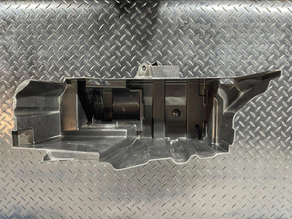 14-21 MERCEDES BENZ C350e W205 GLOVE COMPARTMENT A2058991614