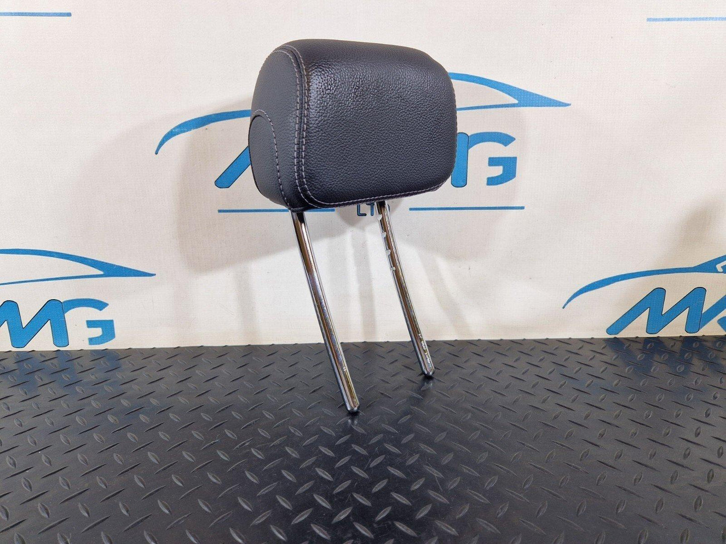 14-21 MERCEDES BENZ C300h W205 GENUINE SEAT HEADREST REAR LEFT RIGHT N/O/S