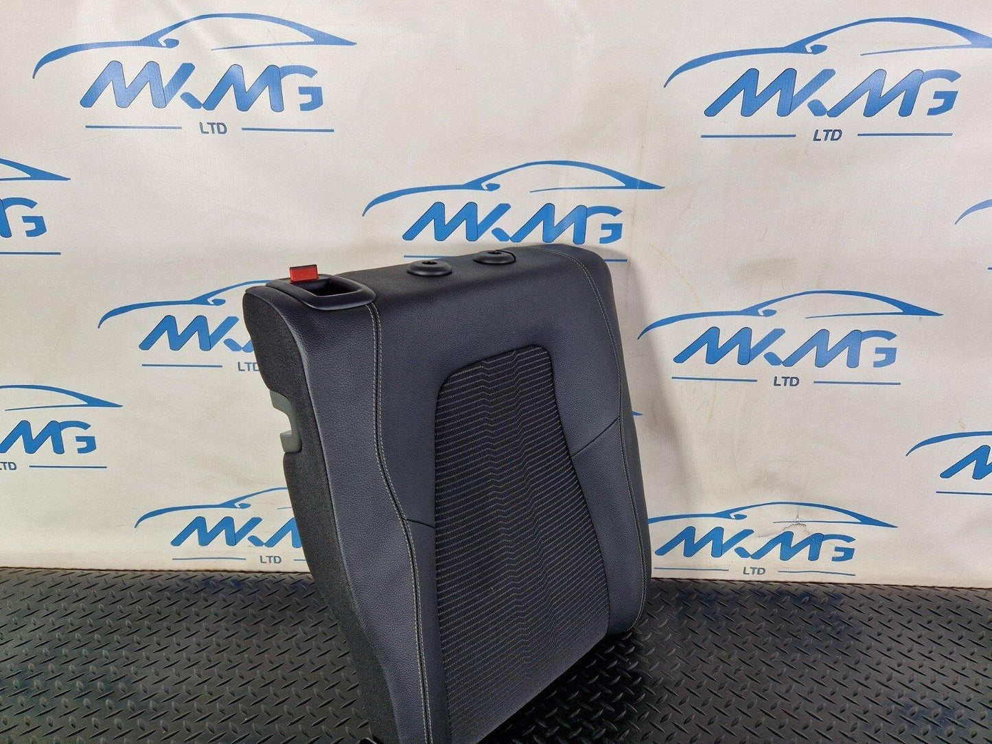 18-ON MERCEDES A CLASS W177 REAR RIGHT DRIVER SIDE SEAT HALF LEATHER A1779200600