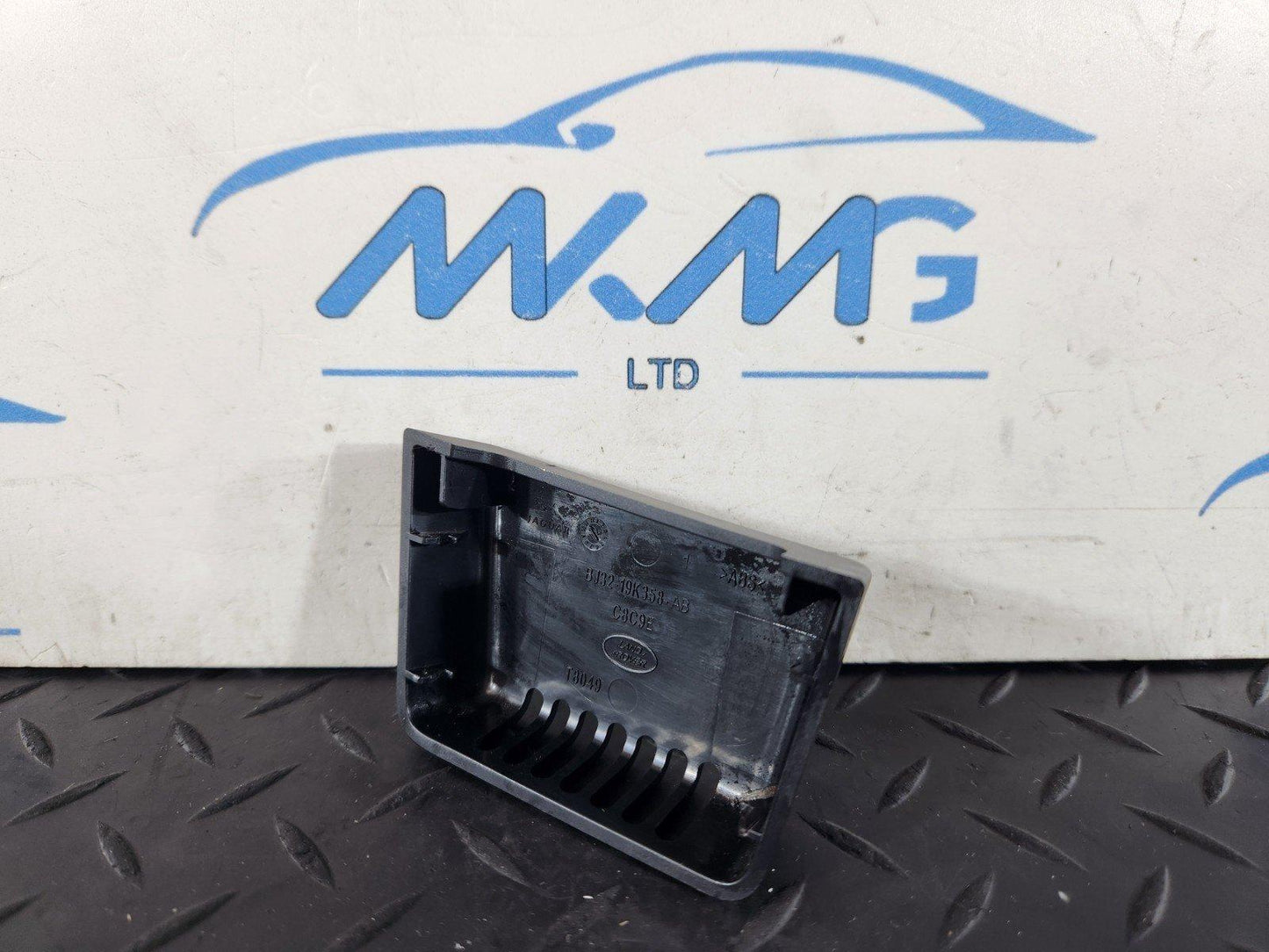 13-23 RANGE ROVER SPORT L494 REAR VIEW MIRROR TRIM BJ3219K358AB