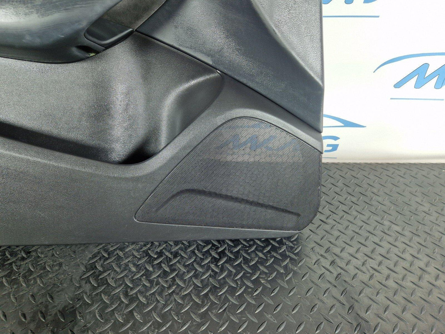 12-17 AUDI Q5 8R OEM FRONT LEFT N/S DOOR CARD PANEL ALCANTARA TRIM 4G2867103B