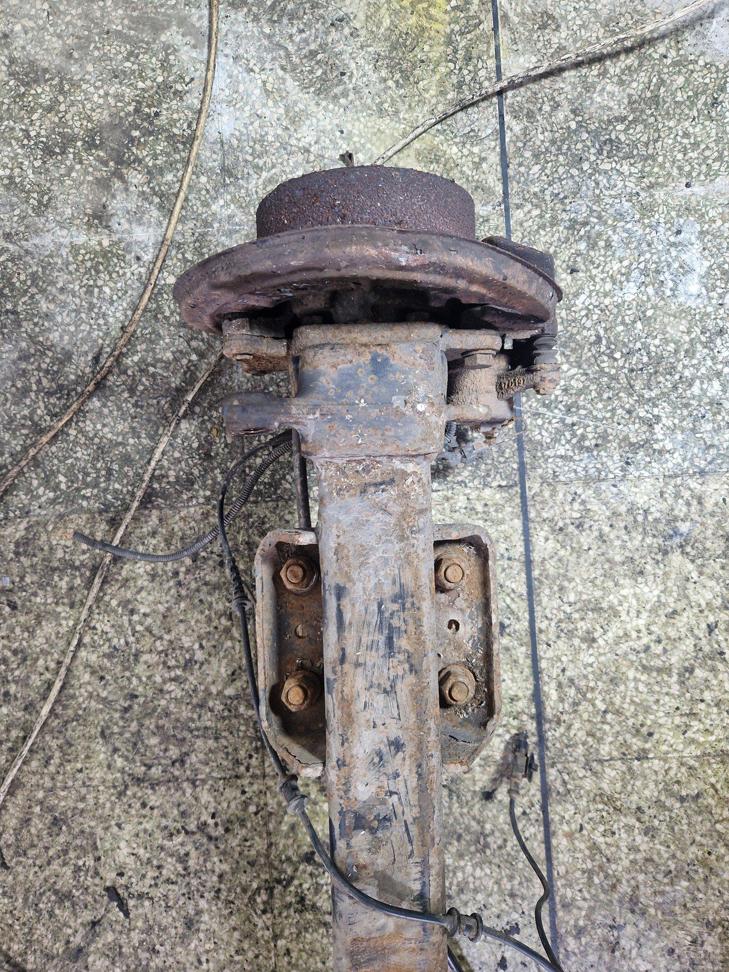 Peugeot Boxer MK3 2L DW10FUD Genuine Rear Axle with Calipers