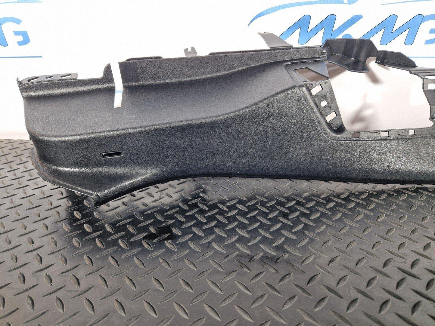 19-ON MERCEDES BENZ B CLASS W247 REAR RIGHT INNER DOOR SILL TRIM A2476909600