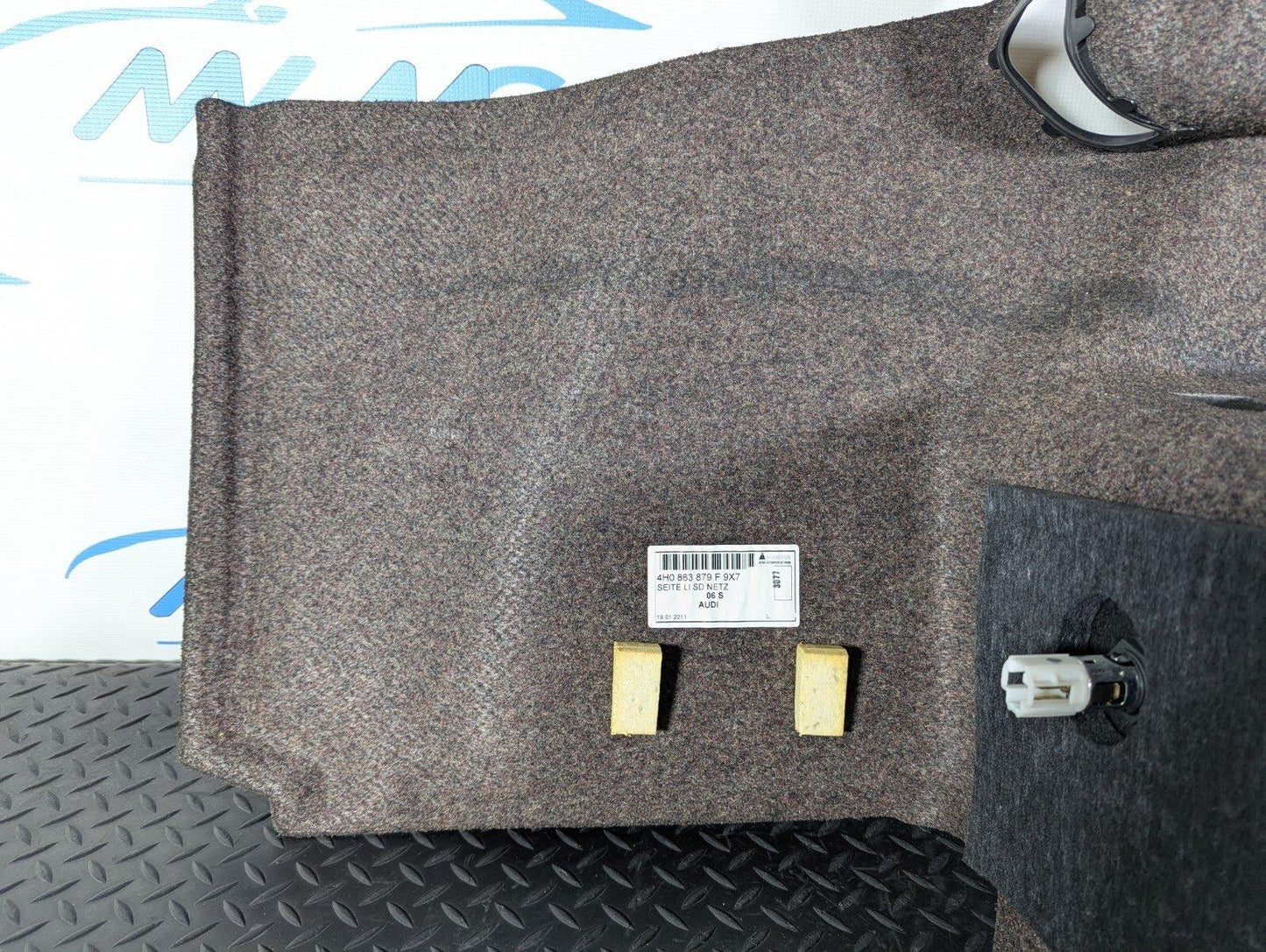 10-17 AUDI A8 4H REAR LEFT NSR BOOT SIDE TRUNK CARPET PANEL 4H0863879F