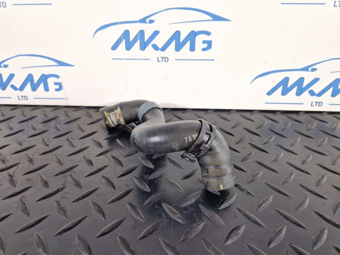 16-23 AUDI S5 A5 3.0 TFSI V6 SWG WATER PUMP PIPE HOSE 8W0819337