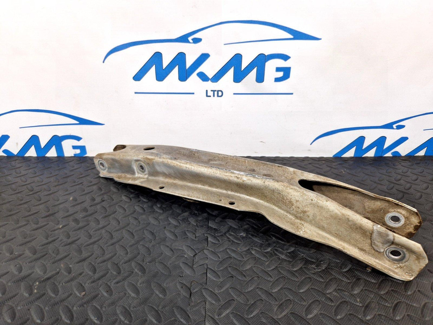 MERCEDES A B CLA W246 W176 C117 REAR LOWER CONTROL ARM SPRING LINK A2463520202