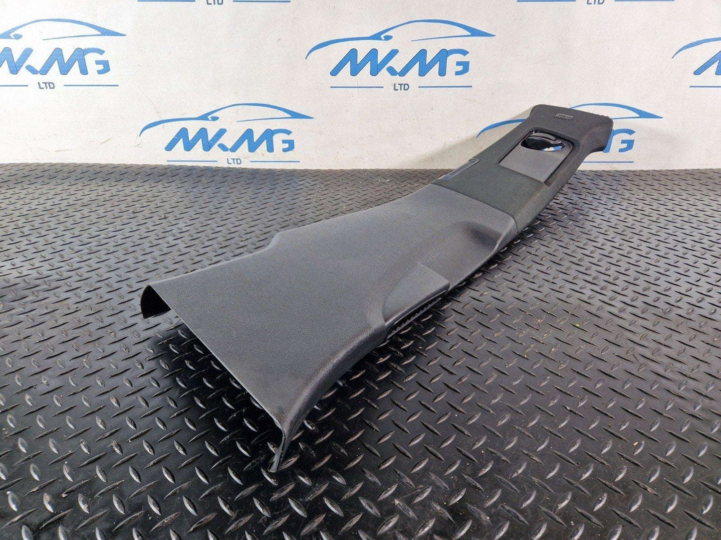 10-15 AUDI Q7 4L GENUINE B PILLAR TRIM PASSENGER LEFT NEAR SIDE 4L0819723
