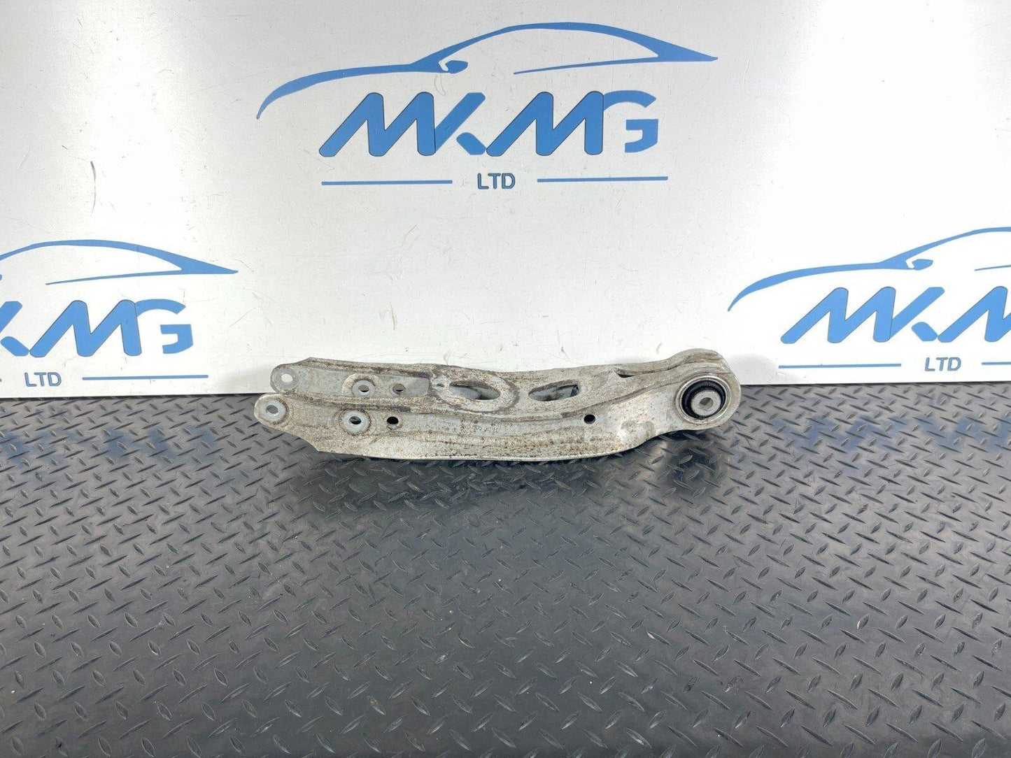 16-23 AUDI A5 F5 SPORTBACK REAR RIGHT OR LEFT SIDE LOWER CONTROL ARM 8W0505311H