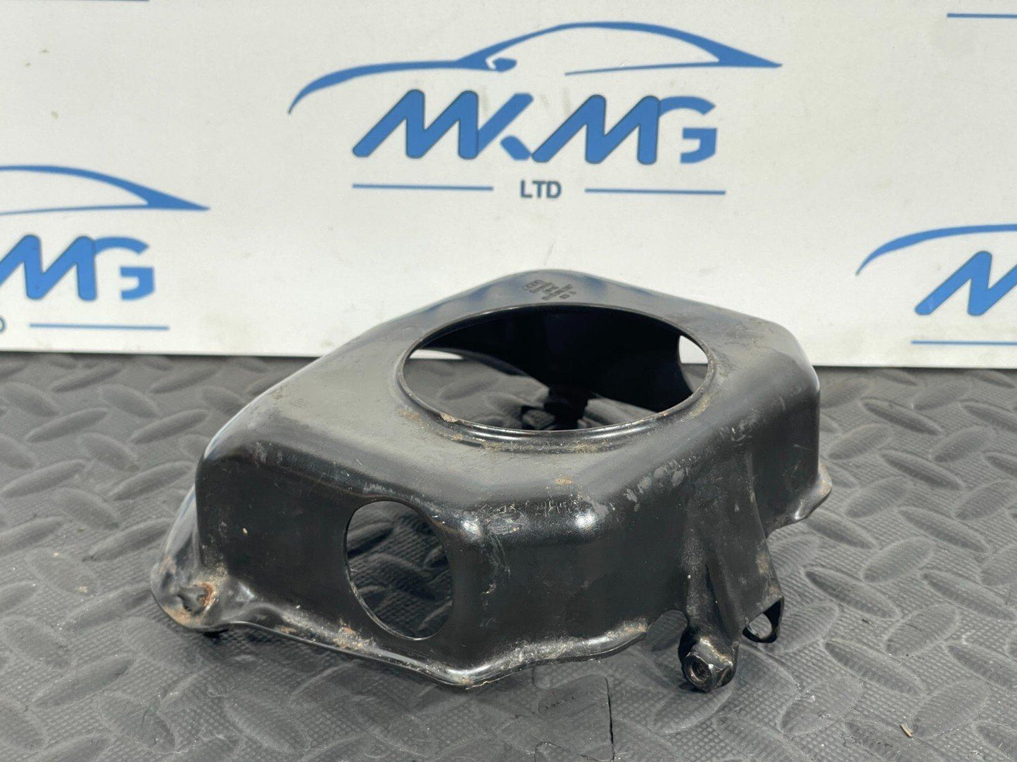 16-19 AUDI A4 B9 AVANT GENUINE  BRAKE MASTER CYLINDER SHIELD 8W0611367