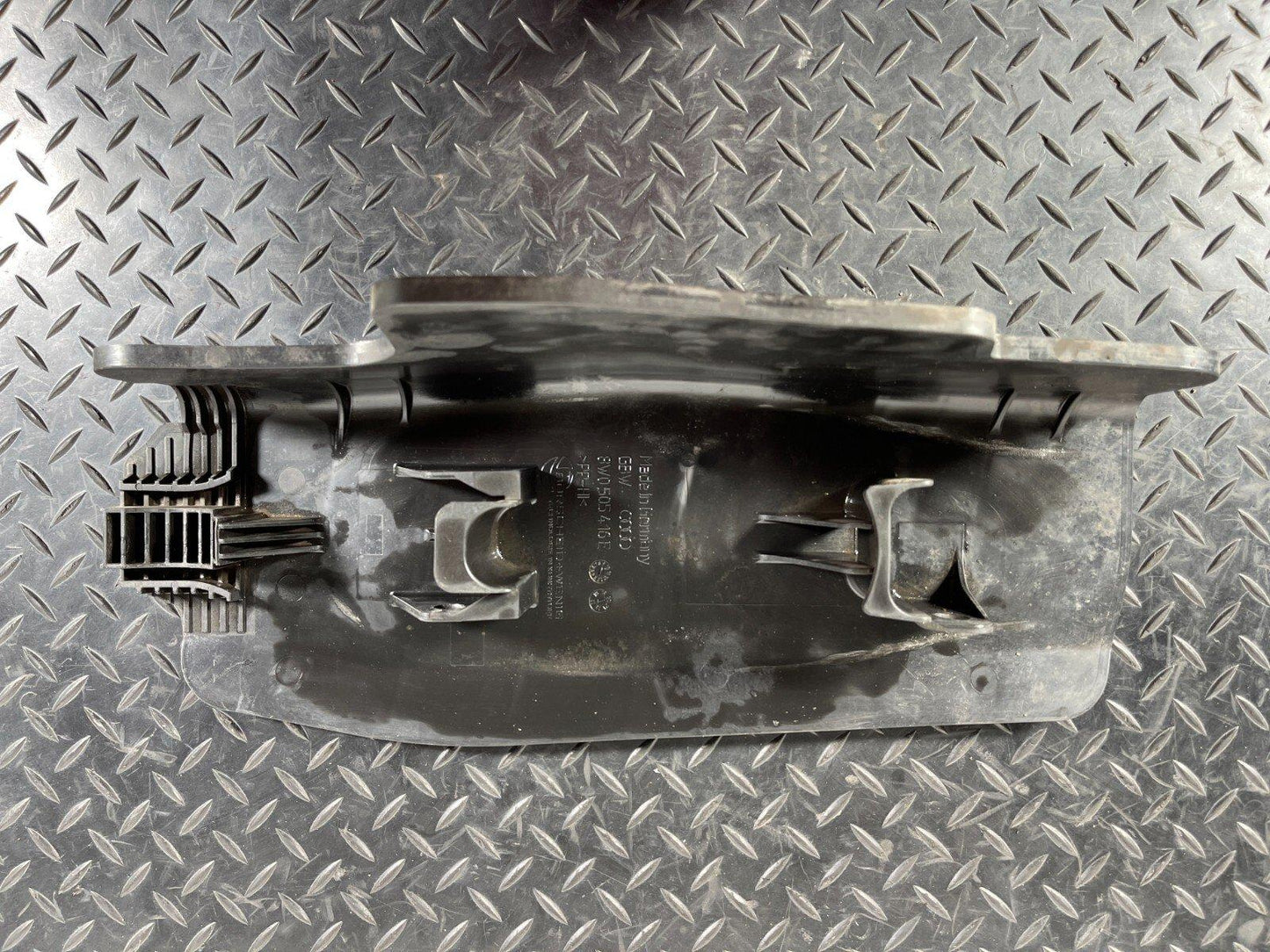 16-23 AUDI A5 F5 SPORTBACK S-LINE Rear Right Control Arm Cover 8W0505416E