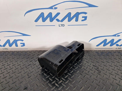 19-ON MERCEDES BENZ B CLASS W247 GENUINE DIESEL AIR INTAKE INLET DUCT A247505080