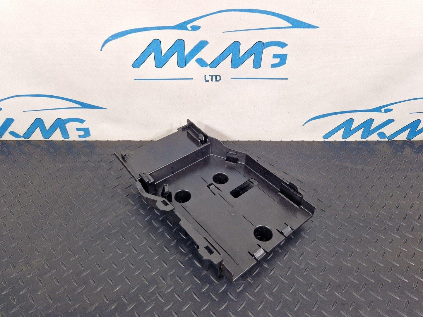 18-ON MERCEDES SPRINTER W907 W910 FRONT BODY CONTROL UNIT BRACKET HOLDER MOUNT