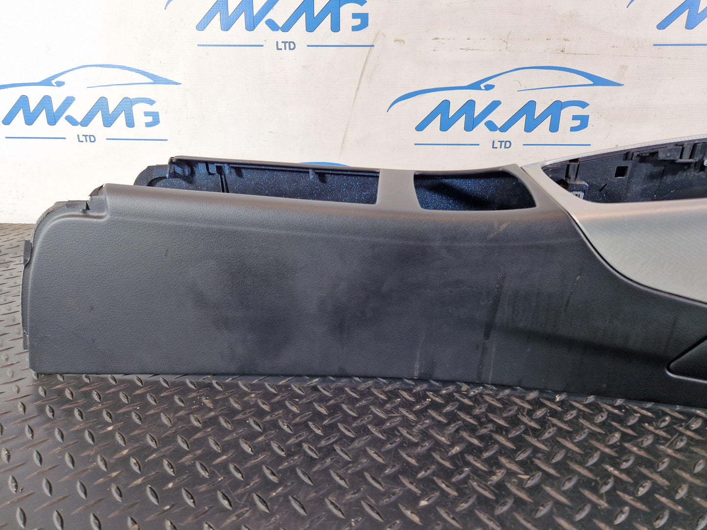 Audi A6 Allroad C7 Center Console 4G0863244D