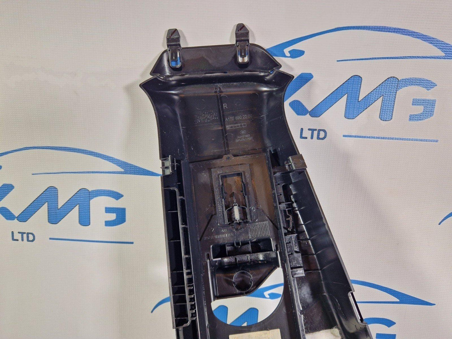 12-18 MERCEDES BENZ W176 OEM B PILLAR TRIM A1766902000 A2466900430