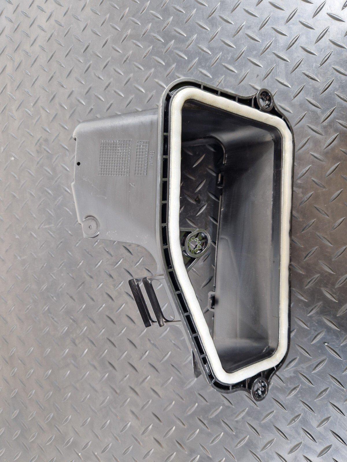 18-ON MERCEDES BENZ A CLASS W177 OEM AIR INTAKE DUCT HOUSING COVER A1778306000