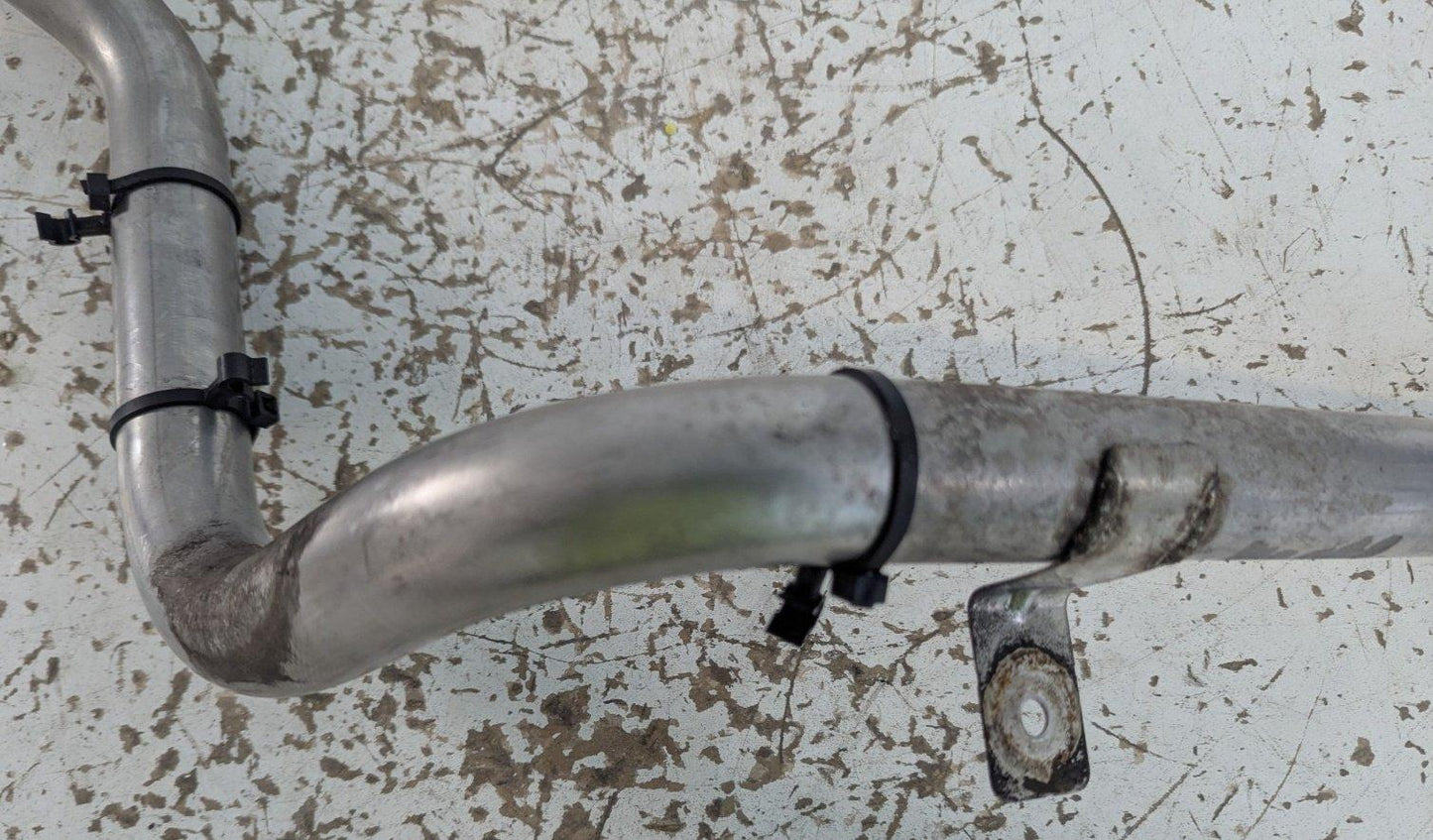 17-ON LAND ROVER DISCOVERY L462 FUEL TANK FILLER PIPE HY329047BD