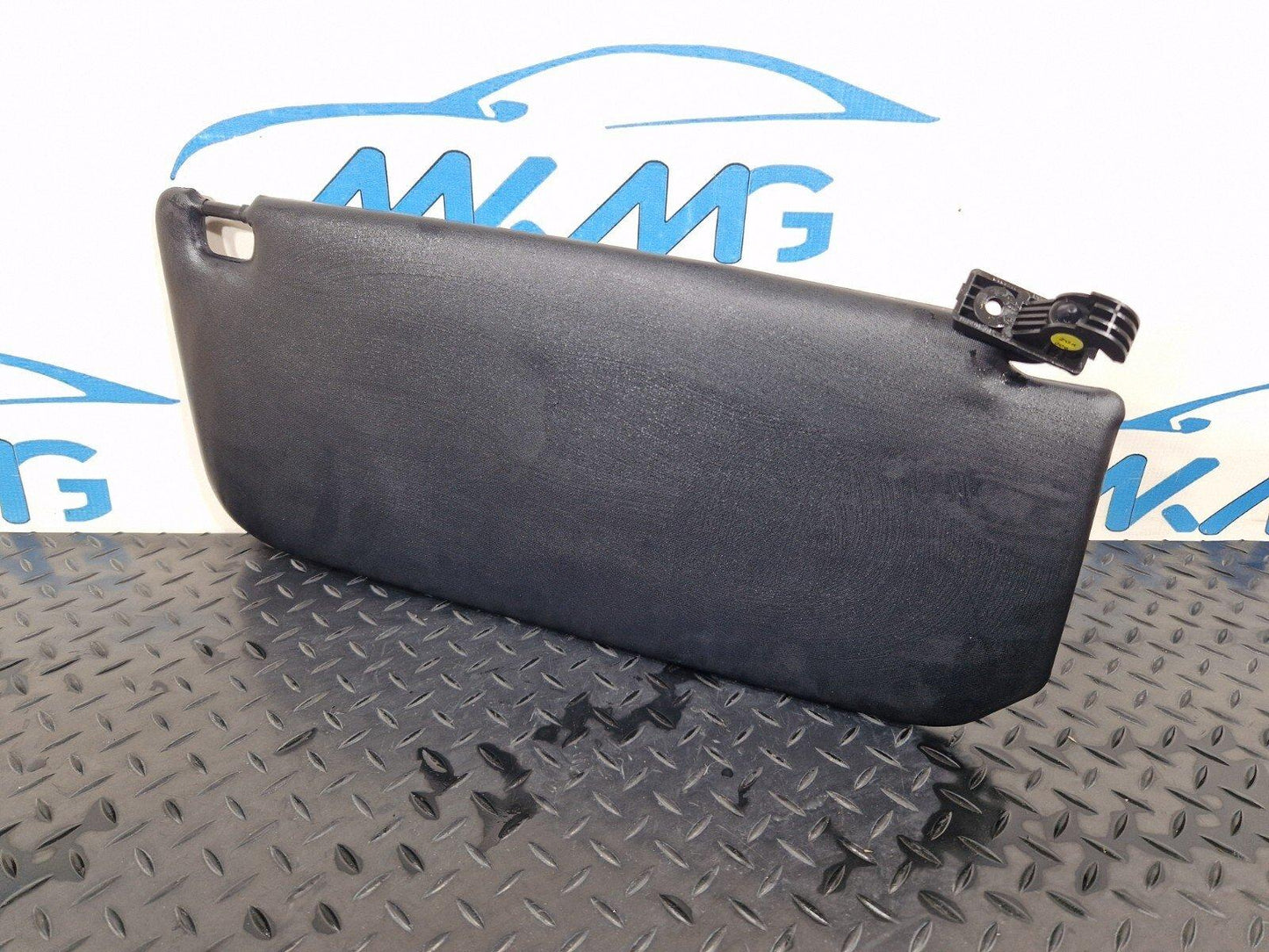 18-ON MERCEDES BENZ SPRINTER W907 PANEL SUNVISOR LEFT BLACK A9108102401