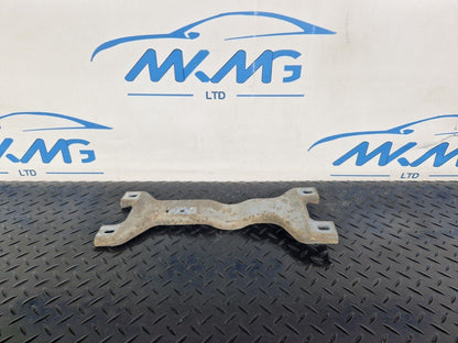 19-ON MERCEDES A CLA C188 V177 EQ 250E EXHAUST SYSTEM CENTRE BRACKET A2474921500