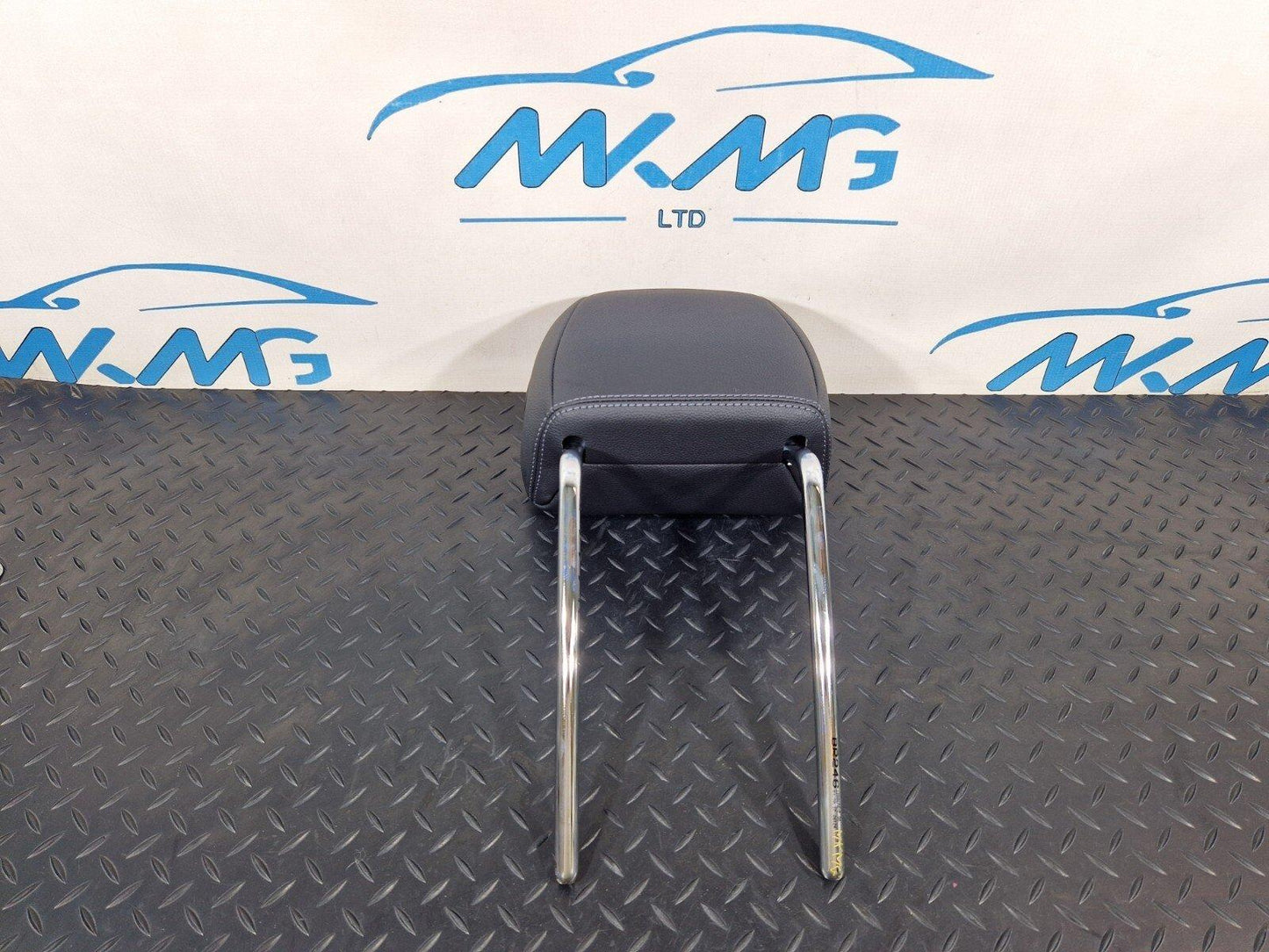 14-20 MERCEDES BENZ GLA200 X156 GENUINE FRONT SEAT HEADREST FITS LEFT & RIGHT