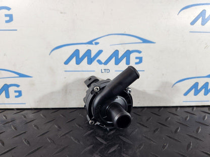 19-ON MERCEDES B CLASS W247  GENUINE AUXILIARY WATER PUMP A2118350364