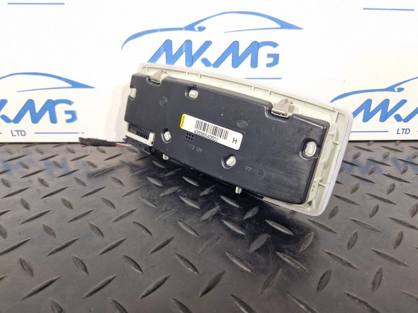 14-21 BMW 2 SERIES GRAN TOURER F45 F46 REAR INTERIOR LIGHT 9355405
