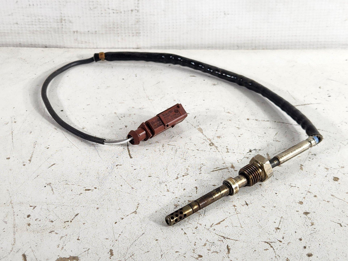 Audi A7 4G Genuine Exhaust Temperature Sensor 8K0906088