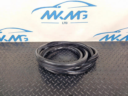 BMW 2 SERIES GRAN TOURER F45 F46 REAR TAILGATE BOOTLID RUBBER SEAL 7474443