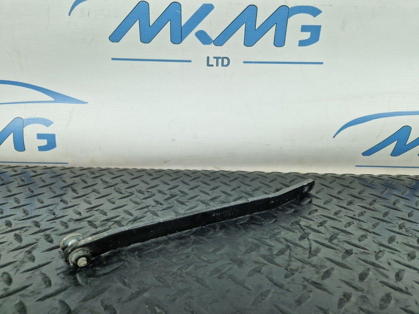 14-21 MERCEDES BENZ C200d W205 REINFORCEMENT RADIATOR SUPPORT STRUT A2056201700