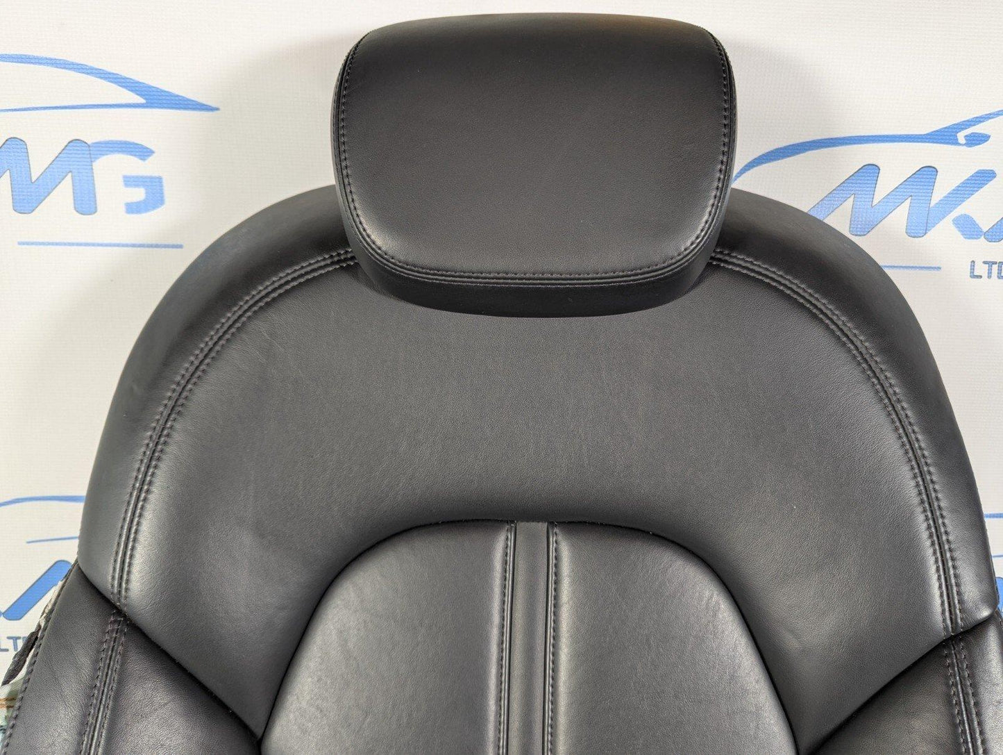 10-17 AUDI A8 4H  REAR O/S RIGHT BLACK LEATHER BACK REST 4H0885274 DAMAGED
