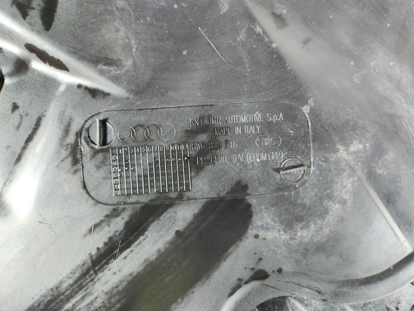 17-24 AUDI S5 F5 GENUINE RIGHT SIDE O/S UNDERBODY COVER 8W6825216