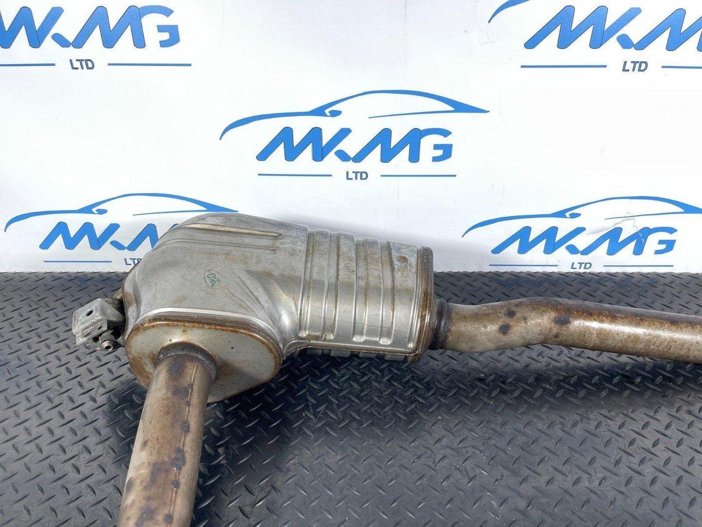 16-23 AUDI A5 F5 SPORTBACK S-LINE REAR EXHAUST MUFFLER SILENCER 8W0253411Q